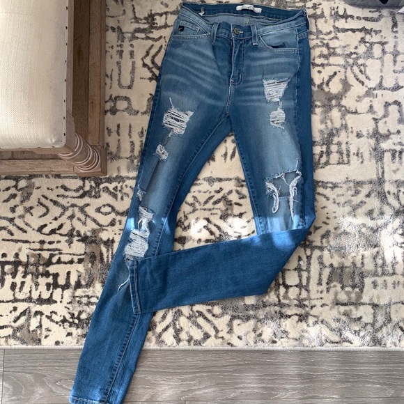 Ripped Mid Rise Jeans - Picture 3 of 5